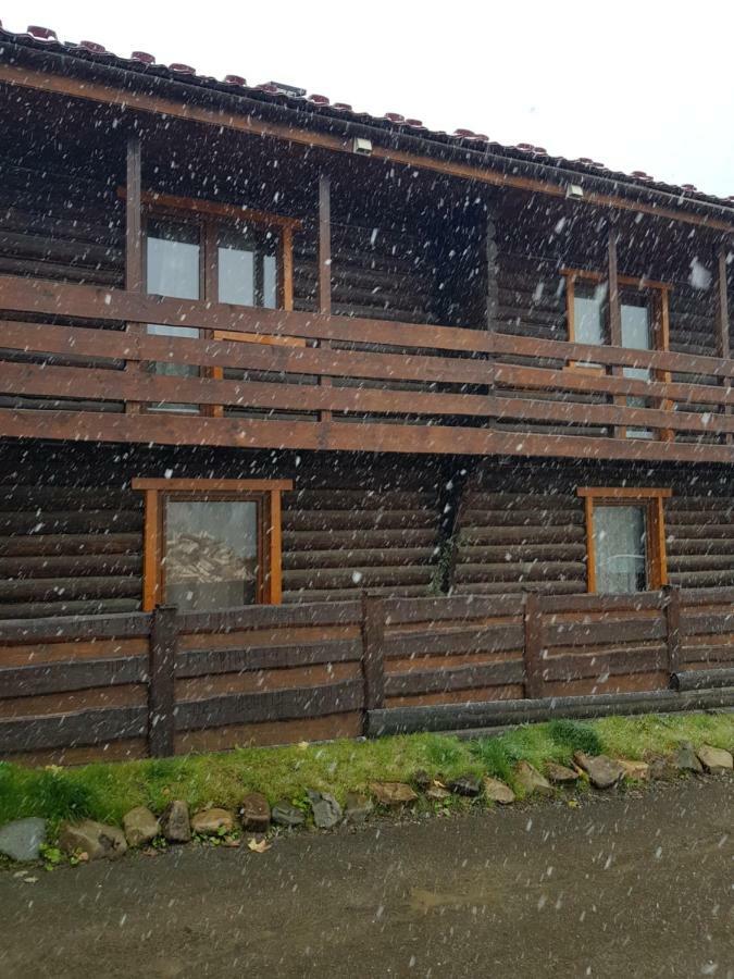 Круассан Otel Bukovel Dış mekan fotoğraf